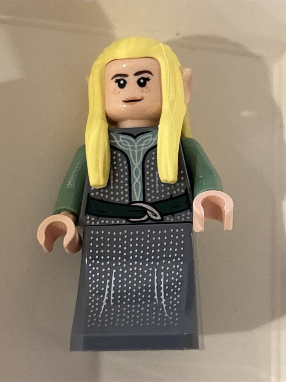 Lego LOTR Rivendell Elf Minifigure #lor120 Female Set #10316 Rivendell Brand New